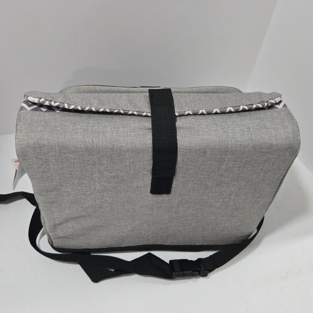 Dreambaby Grab n Go Booster Seat Gray Chevron Travel High Chair Storage Bag